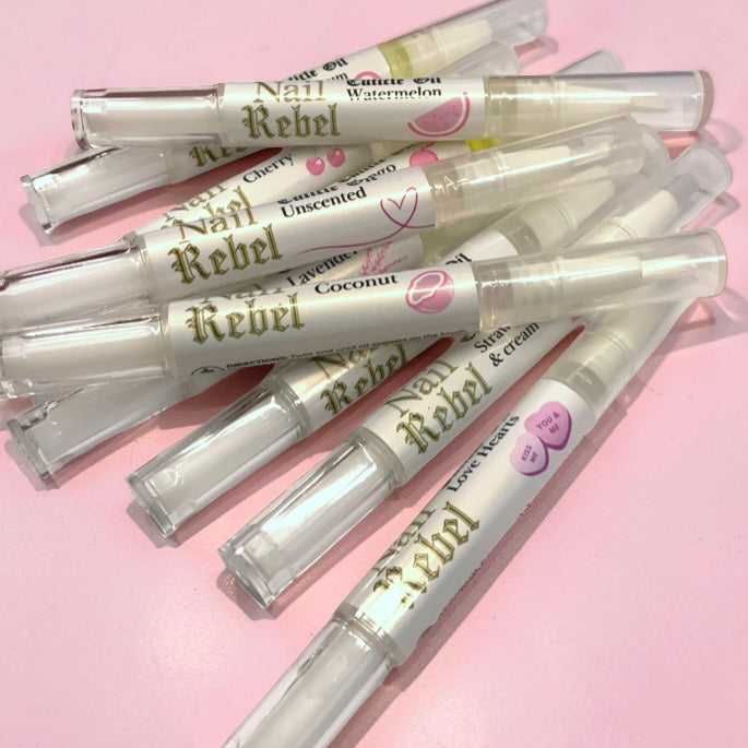 Cuticle oil pens